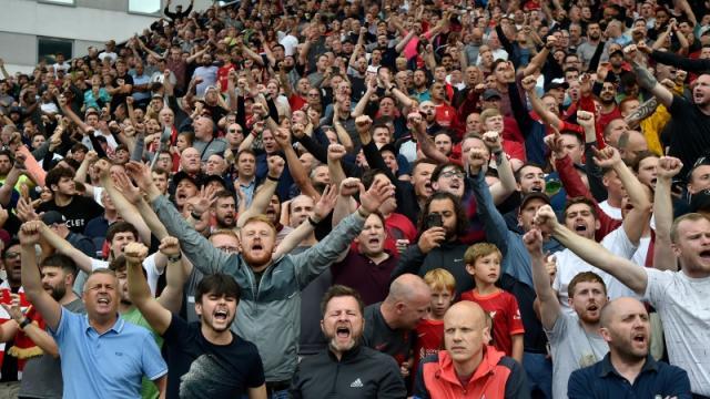 世界杯赛事直播软件下载手机版-王勤伯：英国足球100%开放球迷进场 中超能借鉴吗？